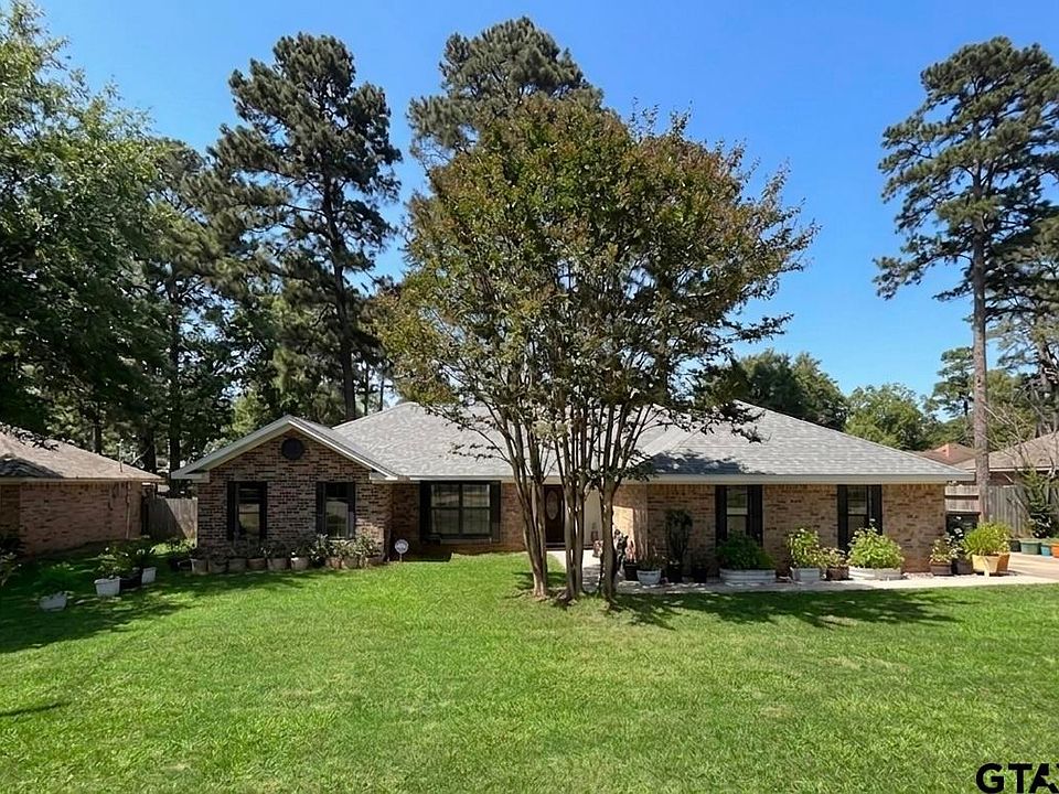 1st image of 4392 Leaning Oaks Dr