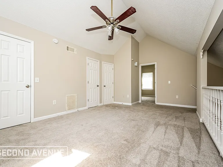 2370 Iron Horse Dr — Photo 12
