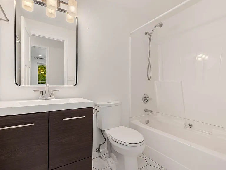 7912 NE 130th St — Photo 15