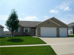 3300 Edgebrooke Dr, Marion, IA 52302