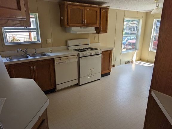 5th image of 88 Big Circle Dr