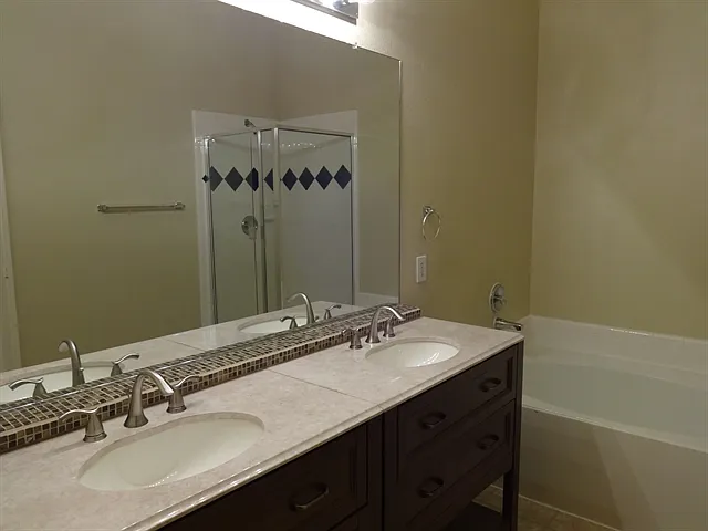 4848 Carrotwood Dr — Photo 10