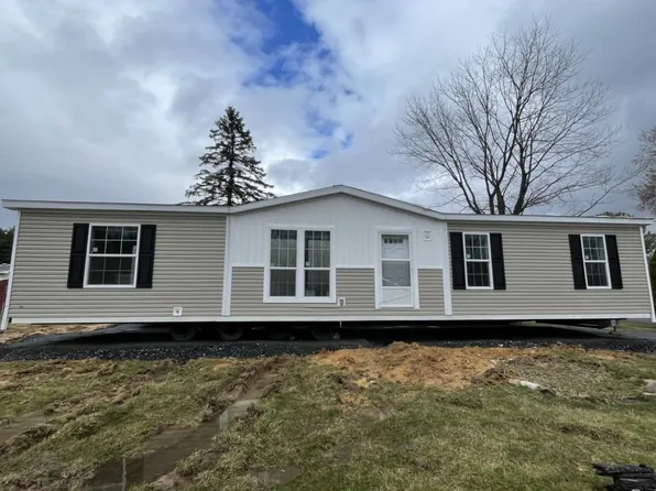 32 Derose St #32A, Walnutport, PA 18088