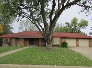 103 Lee Trevino St, Stephenville, TX 76401