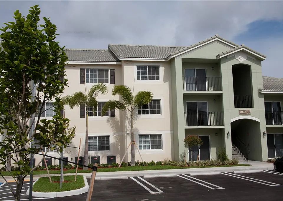 Building Photo 4