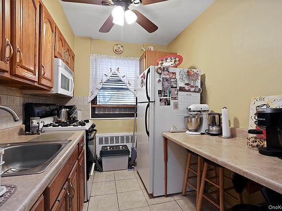 4th image of 13729 81st St