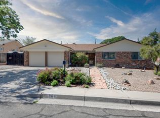 3512 Singapore Cir NE, Albuquerque, NM 87111
