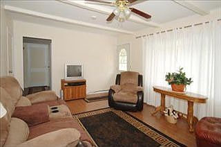 4th image of 117 Lamora Ave