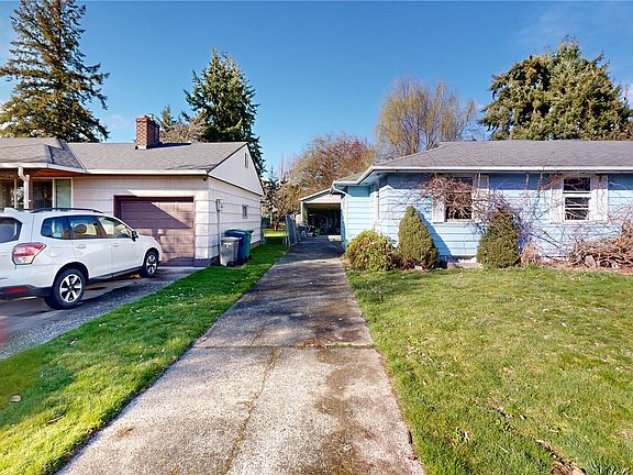 4th image of 807 12th Street NE