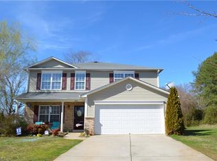 4560 Pickney Ct, Kernersville, NC 27284