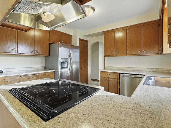 3rd image of 8941 W Montana Ave