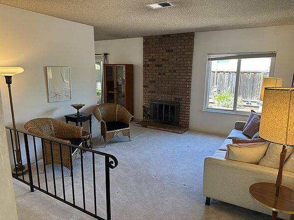 3rd image of 2680 Crest Ct