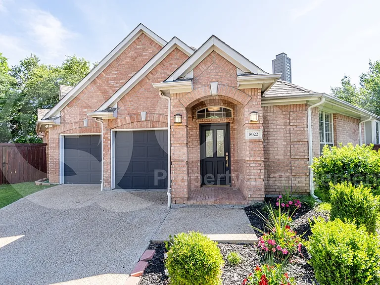 5022 Enclave Ct — Photo 2