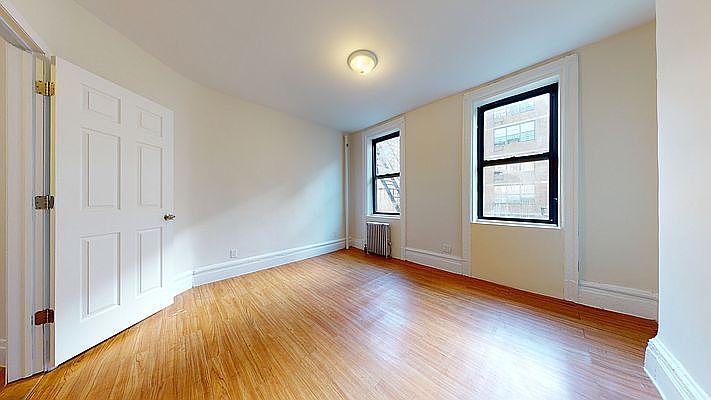 1st image of 642 E 14th St APT 20