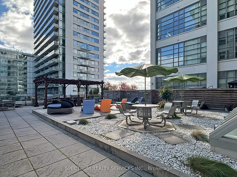 637 Lake Shore Blvd W #328 — Photo 21