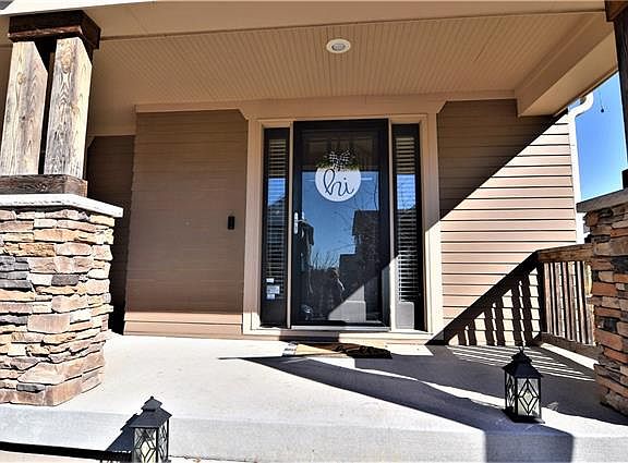 3rd image of 937 SW Loula Dr