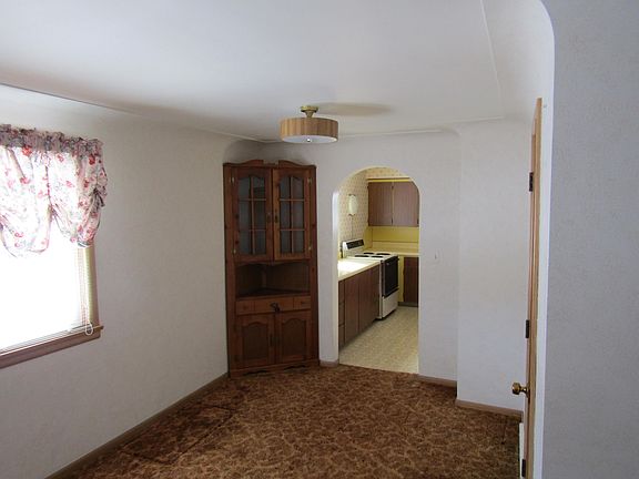 3rd image of 565 N State St