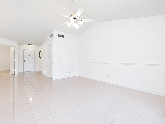 5th image of 3283 Jog Park Drive