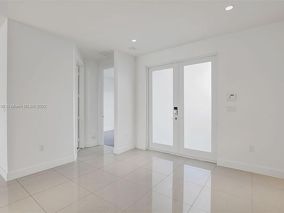 5th image of 10404 NW 66th St #0