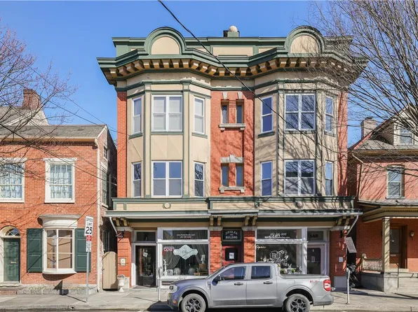 139 S Main St, Nazareth, PA 18064