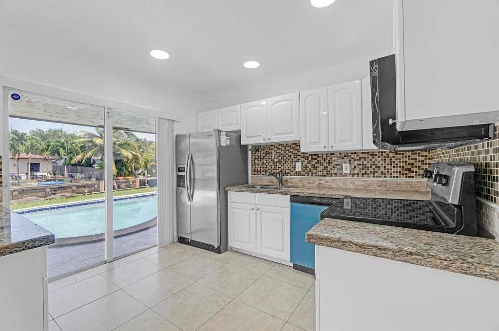 1820 NW 33rd St, 0 — Photo 1
