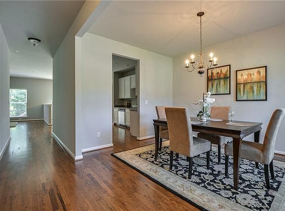 5th image of 4560 Sawmill Pl