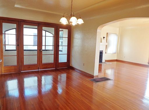 5th image of 4849 Marlborough Dr