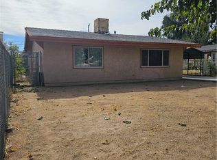 16415 Pine St, Hesperia, CA 92345