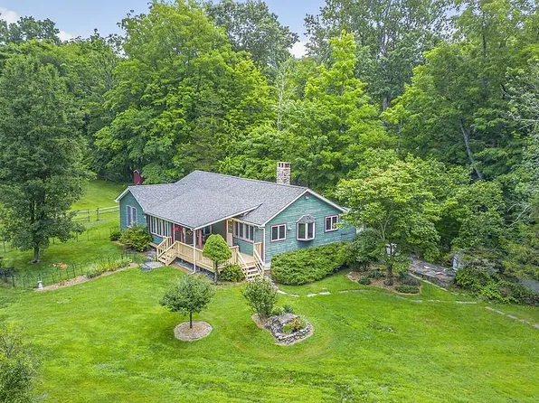 17 Dove Island Rd, Newton, NJ 07860