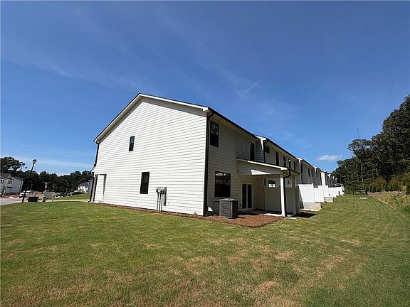 3rd image of 7449 Quinn Pl