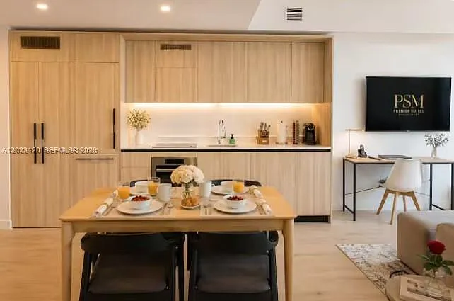 1 bed, 1.0 bath, 530 sqft, $4,000 — Photo 3