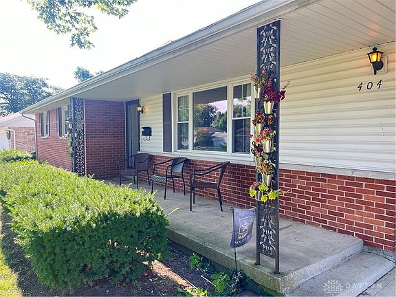 3rd image of 404 Reichard Dr