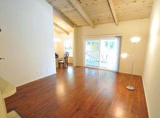 135 Acalanes Dr APT 12, Sunnyvale, CA 94086
