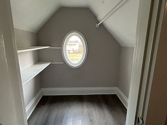5th image of 221 S Highland St #3