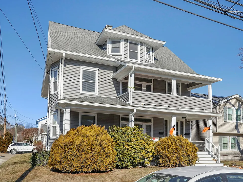 144 Overland Ave #2