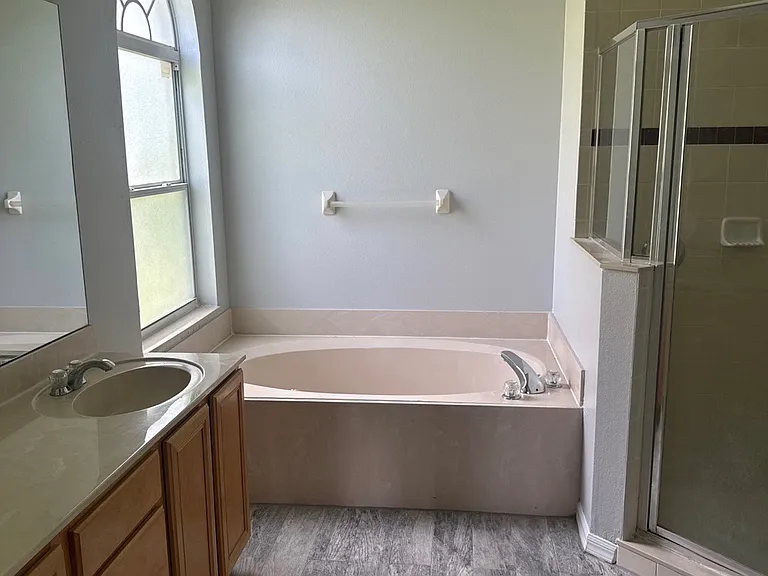 1003 Whispering Cypress Ln — Photo 6
