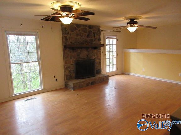 4th image of 601 Bain Dr SE