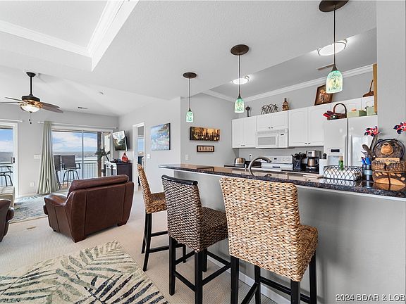 5th image of 77 Palisades Lakeview Dr #4A