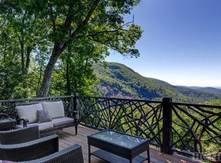 1848 Trays Island Rd, Sapphire, NC 28774