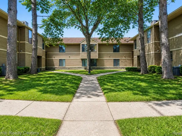 175 Briarcrest Dr Unit 111, Ann Arbor, MI 48104