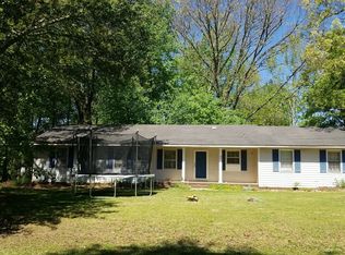 82 Bedford Dr, Hull, GA 30646