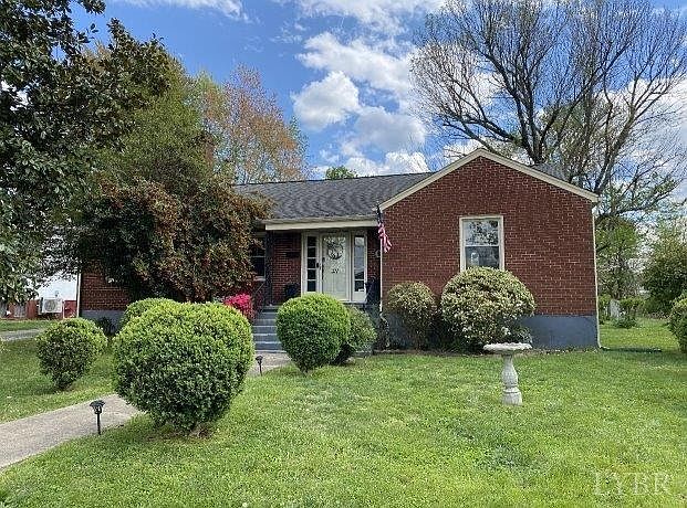 1st image of 311 Oakridge Blvd