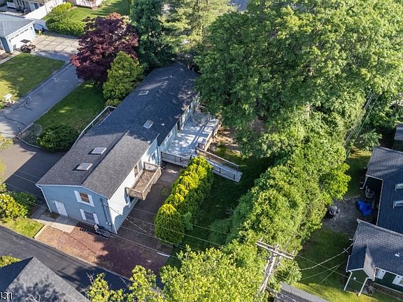 2nd image of 20 Wanaque Rd