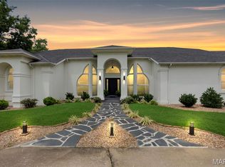 237 Kensington Ln, Cape Girardeau, MO 63701