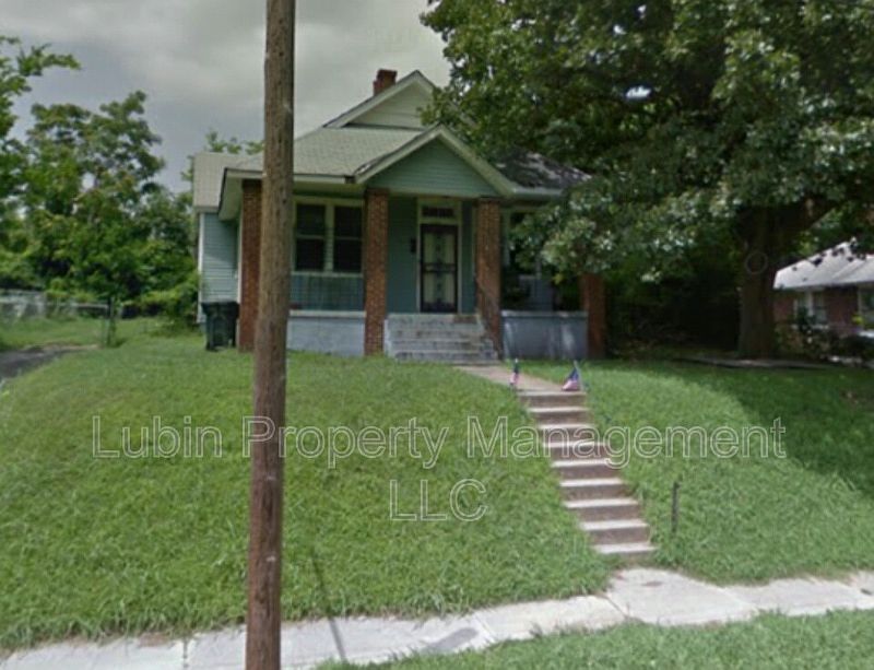 1st image of 386 Lucy Ave