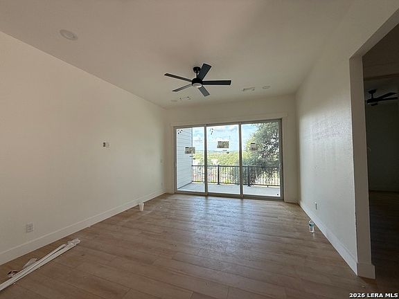 4th image of 108 Magnolia Cir