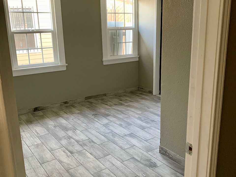 2nd image of 5851 1/2 Denver Ave #1/2
