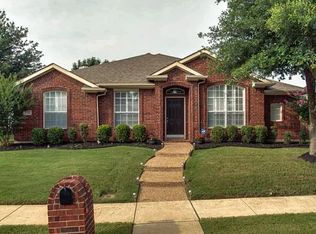 1216 Valley Oaks Dr, Lewisville, TX 75067