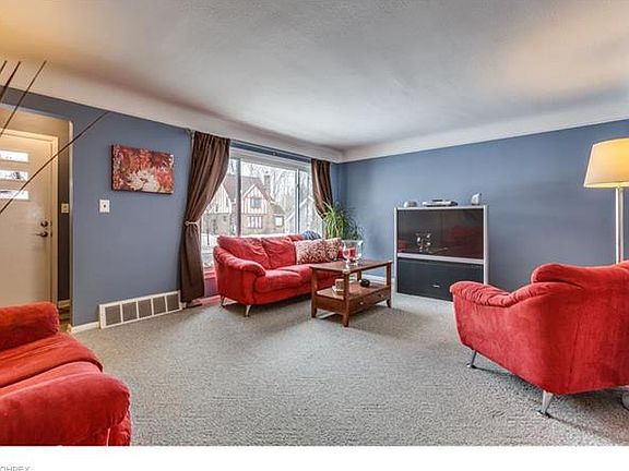 2nd image of 150 Eastbrook Dr