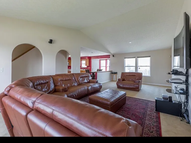 3350 Kady Ln — Photo 4